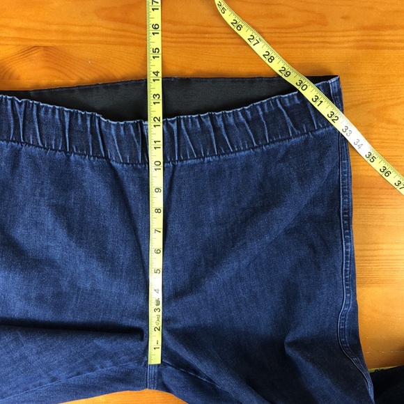 Soft Surroundings Cotton Elastic High Waist Pull On Denim Cropped - Picture 2 of 12